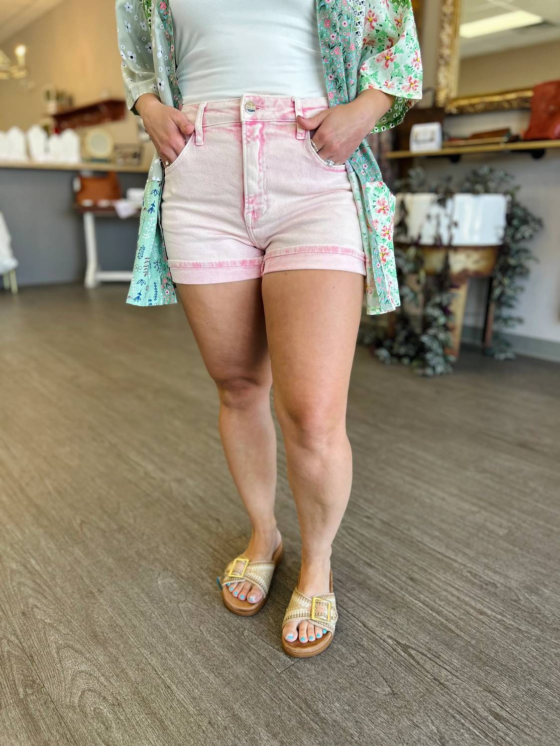 Risen - High Rise Cuffed Shorts