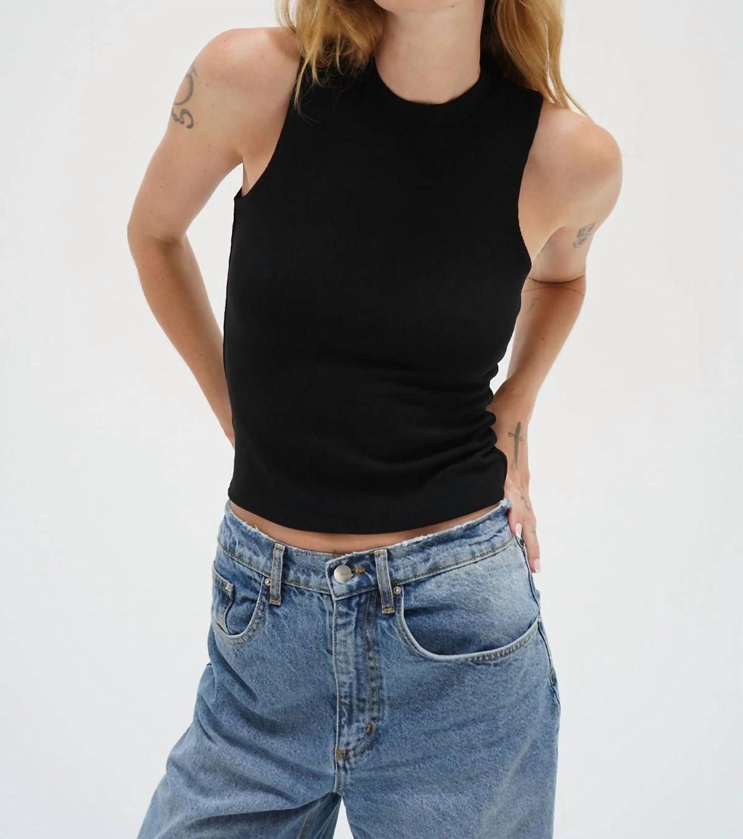 Lna - Ribbed Double Layer Tank