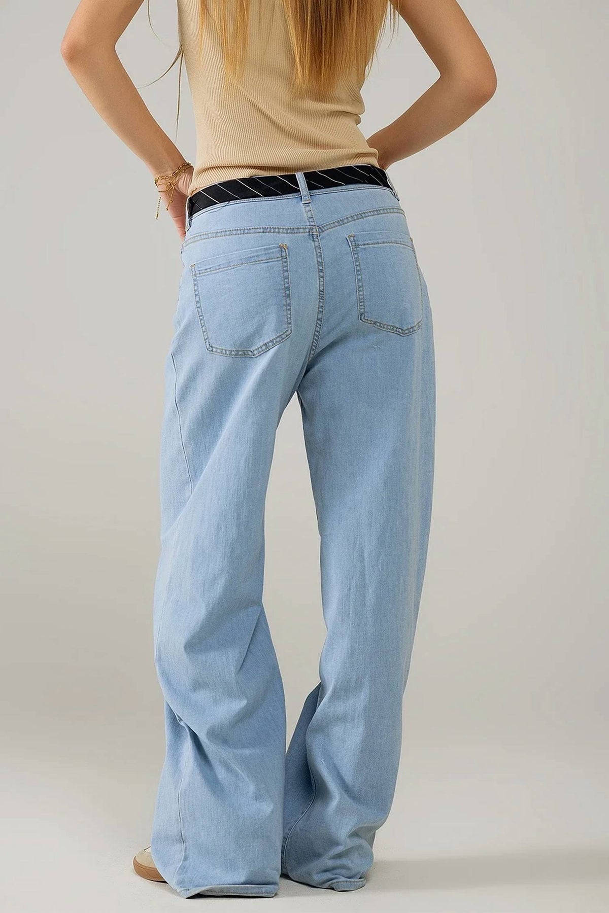 Q2 - Zaria Jeans