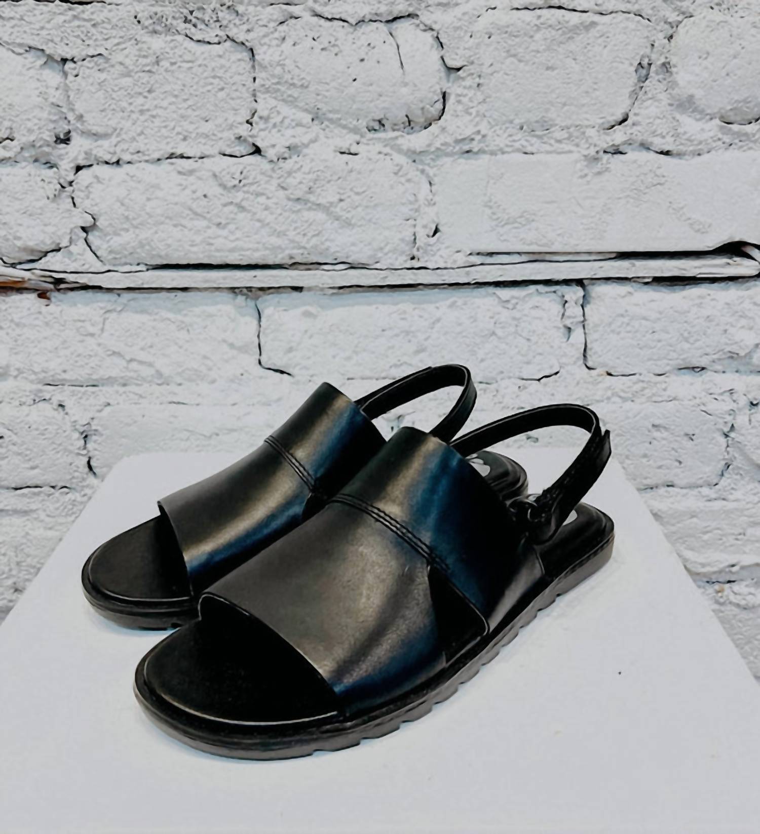 SOREL Women's Ella II Slingback Sandal in black - women's sandal - detail view