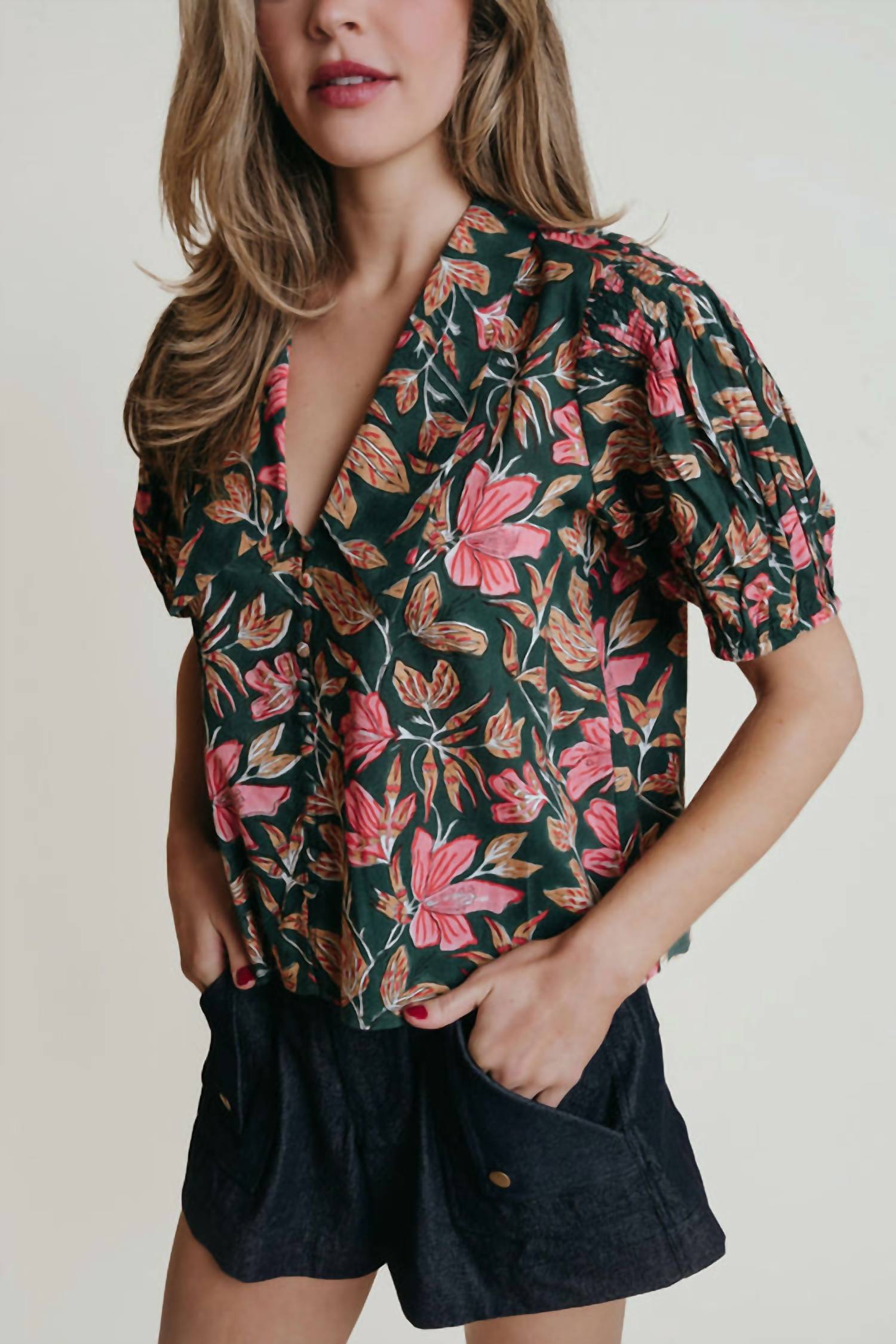 LAROQUE Nadia Top in lily - women's t-shirt - alternate view