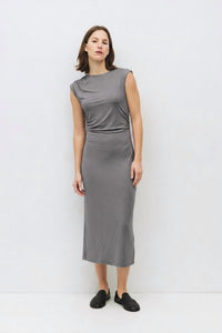 Mod Ref - Amal Sleeveless Midi Dress