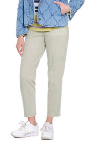 TRU LUXE Utility Jean in jade - women's jeans - detail view