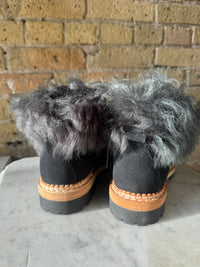 Montelliana - Womeno's Clara Shearling Boots