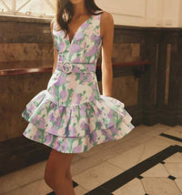 Elliatt - Lavina V-neck Mini Dress