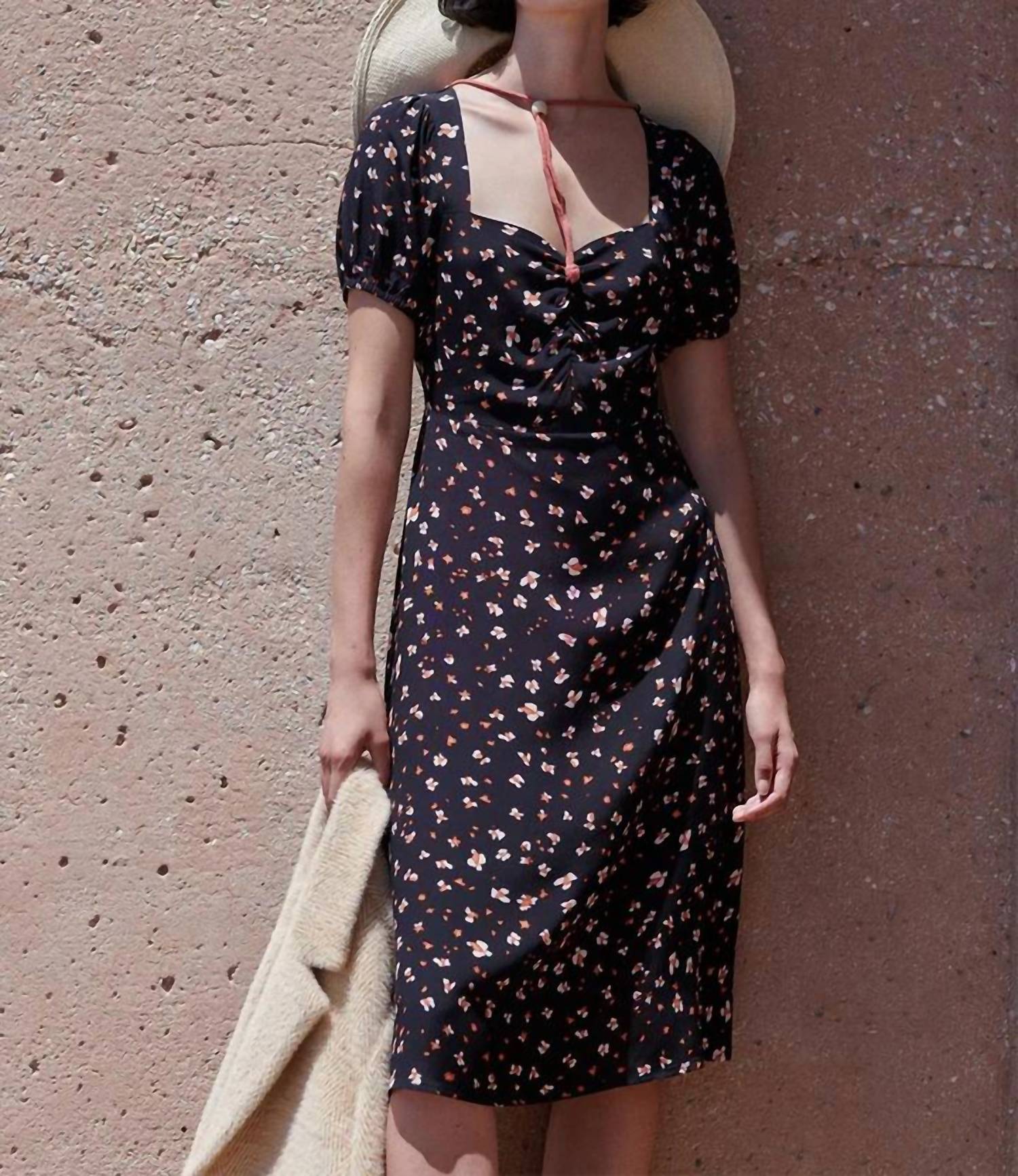 Sanctuary - Sweetheart Neckline Midi Dress