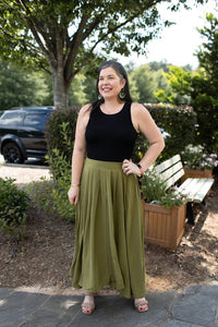 Blu Pepper - Box Pleated Midi Skirt