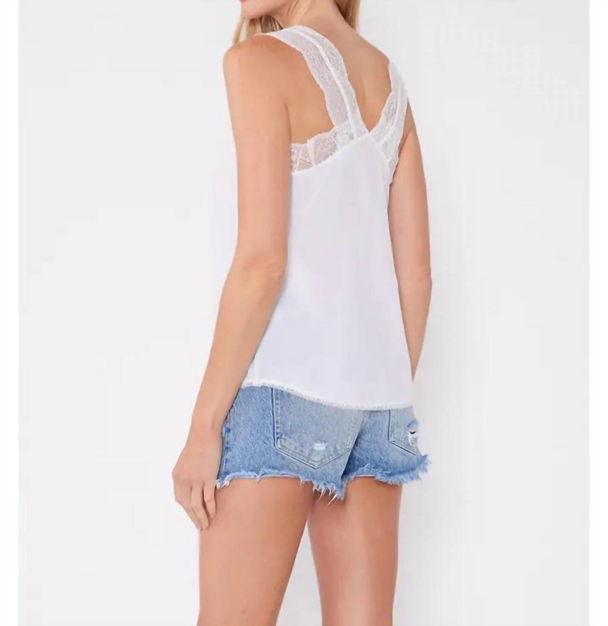 Lovestitch - Scallop Lace Trim V-neck Tank Top