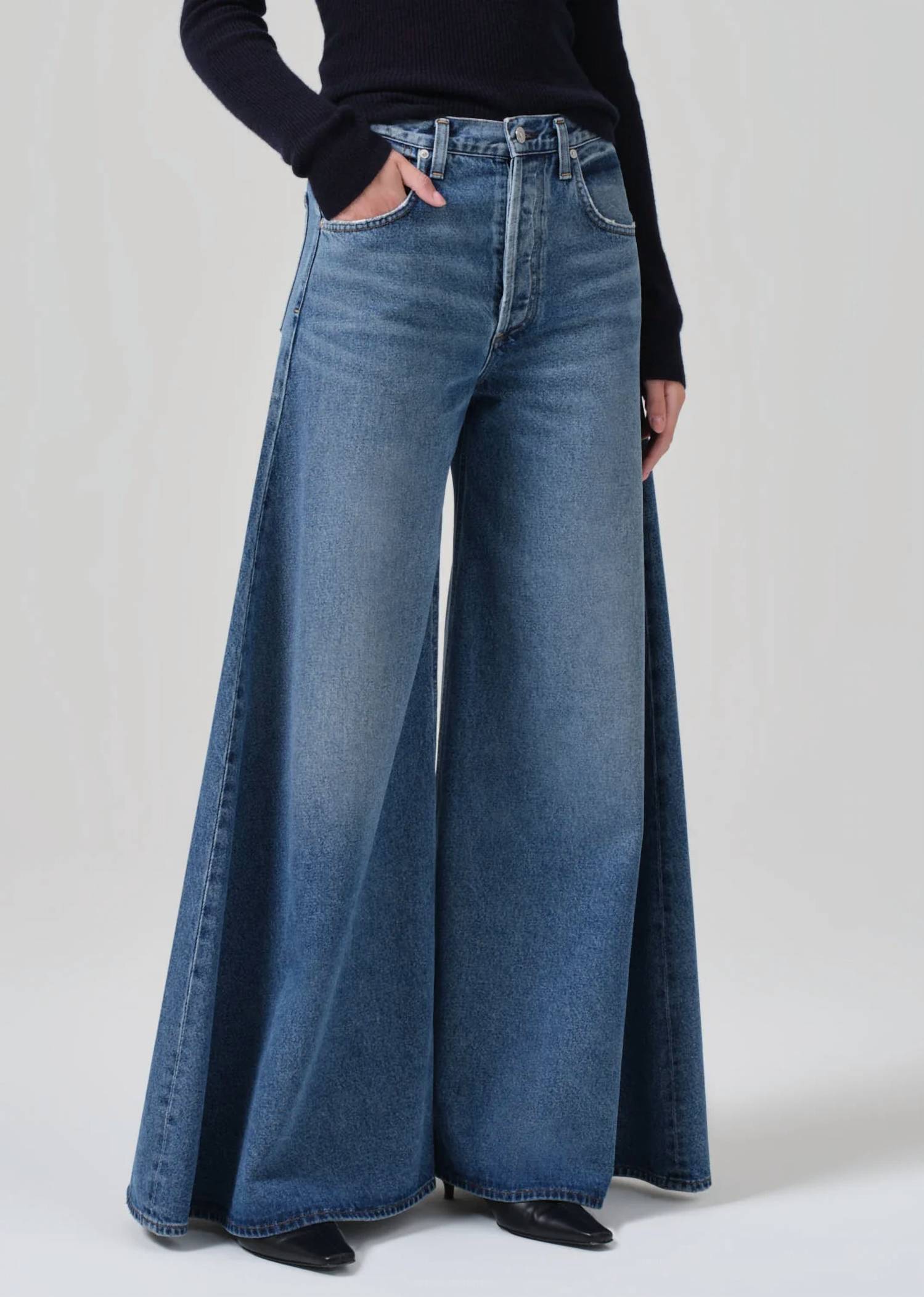 Citizens Of Humanity - Amari Ultra Jeans