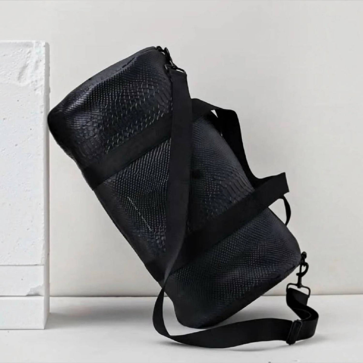 Ampersand As Apostrophe - Leather OG Duffle Bag