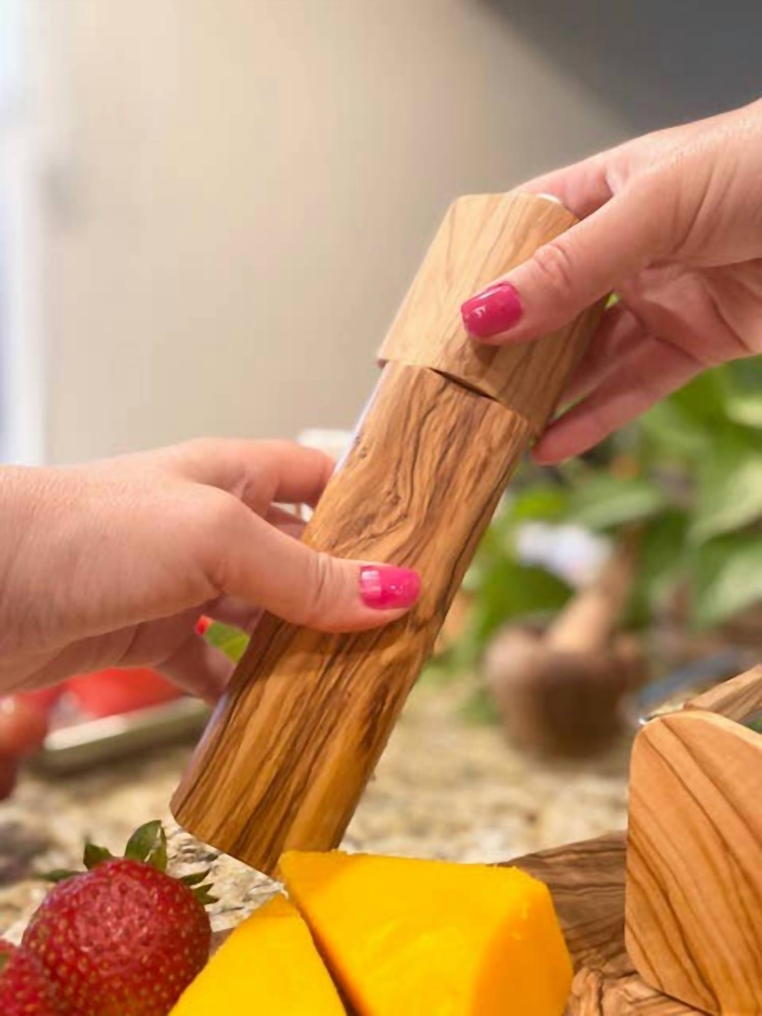 Natural Olivewood - Square Pepper Mill