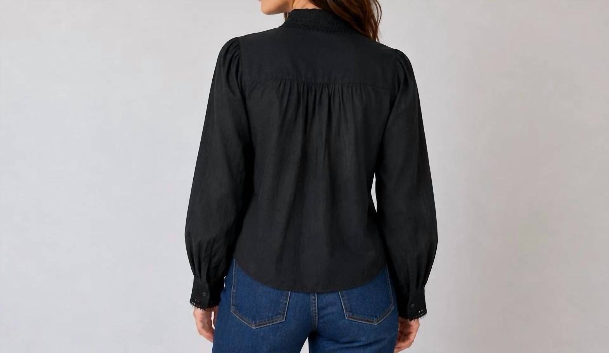 Elie Tahari - FRONT BUTTON EMBROIDERED TRIM COLLAR BLOUSE