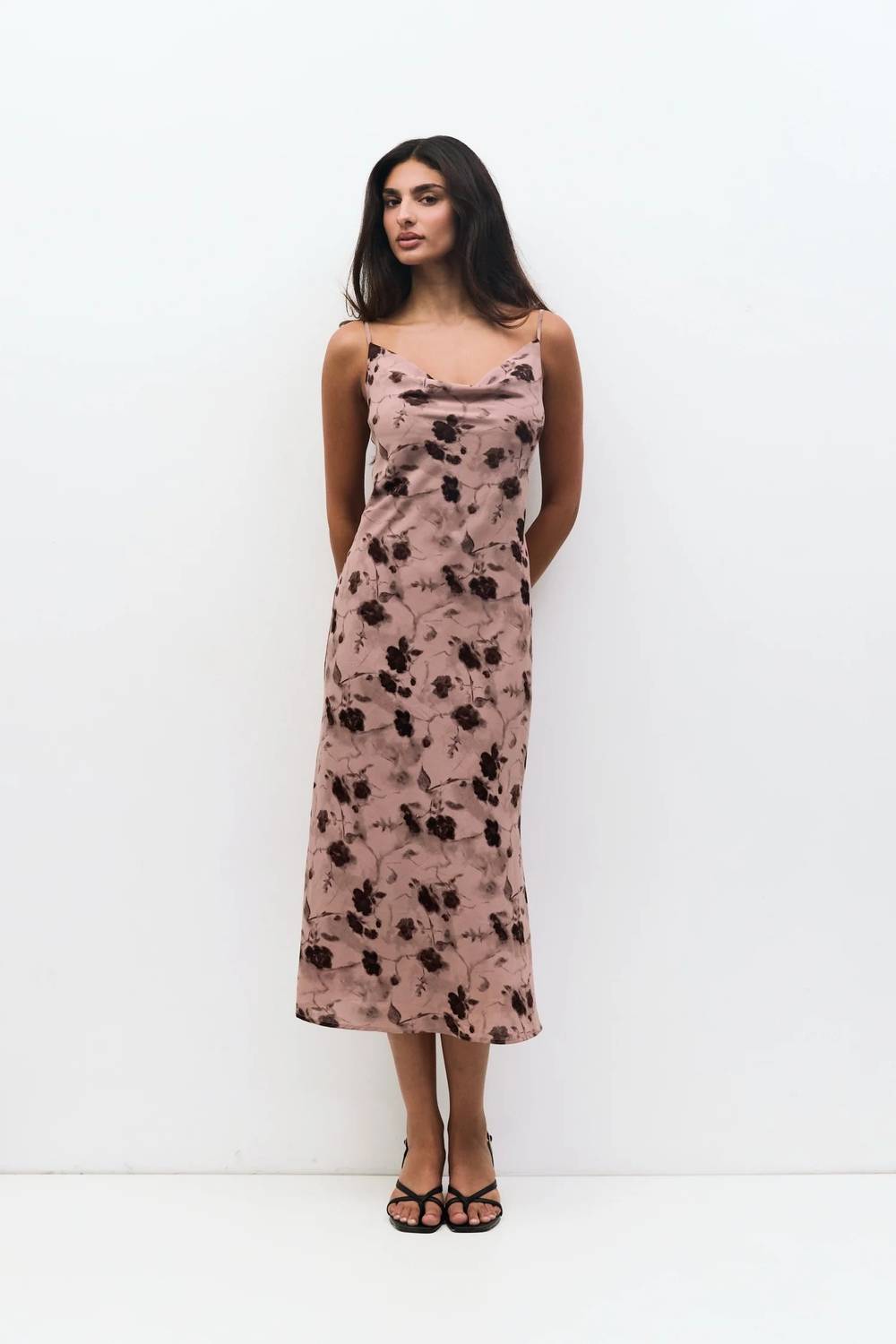 Mod Ref - Lightweight Cowl Neck Floral Slip Dress