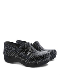 Dansko - Women’s Xp 2.0 Patent Clogs