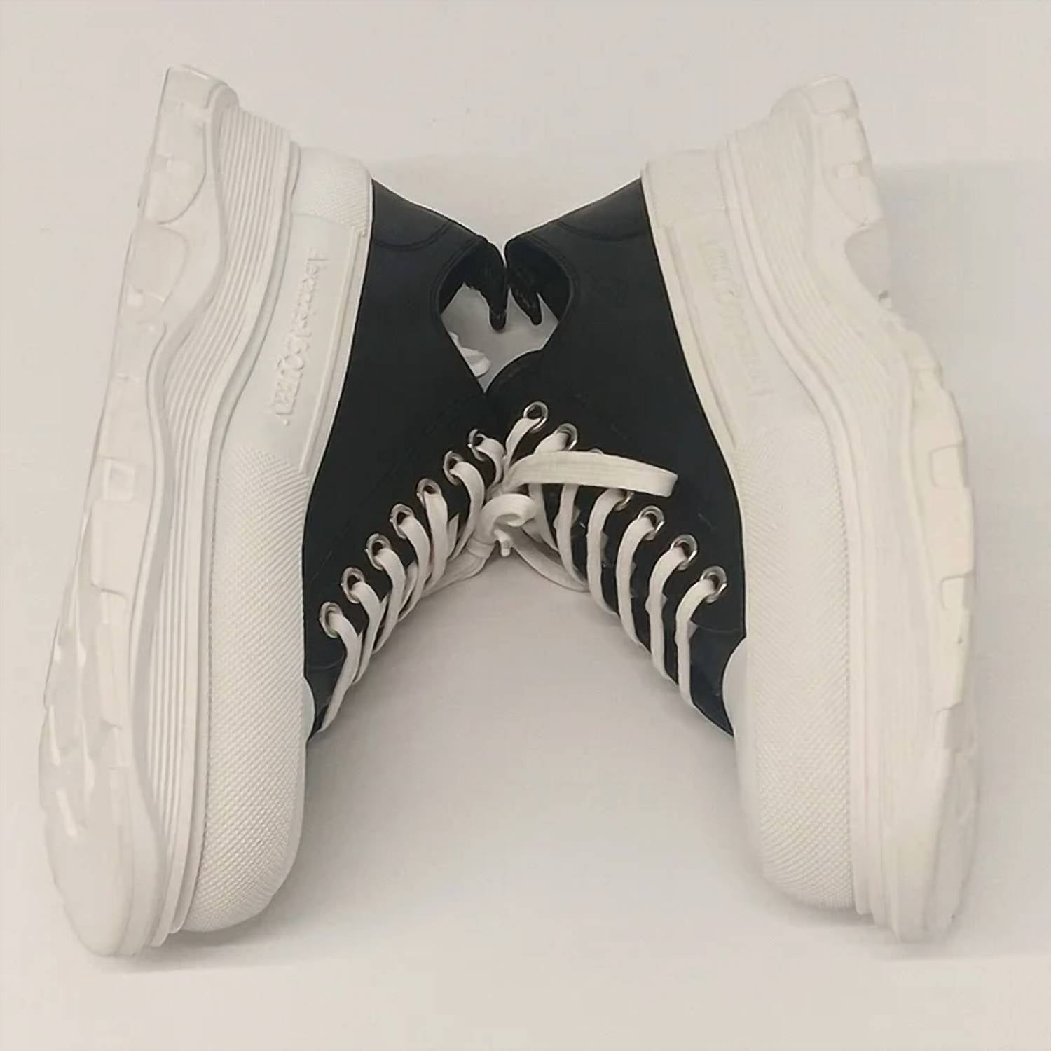 Alexander Mcqueen - Men's Tread Slick Low Top Sneakers