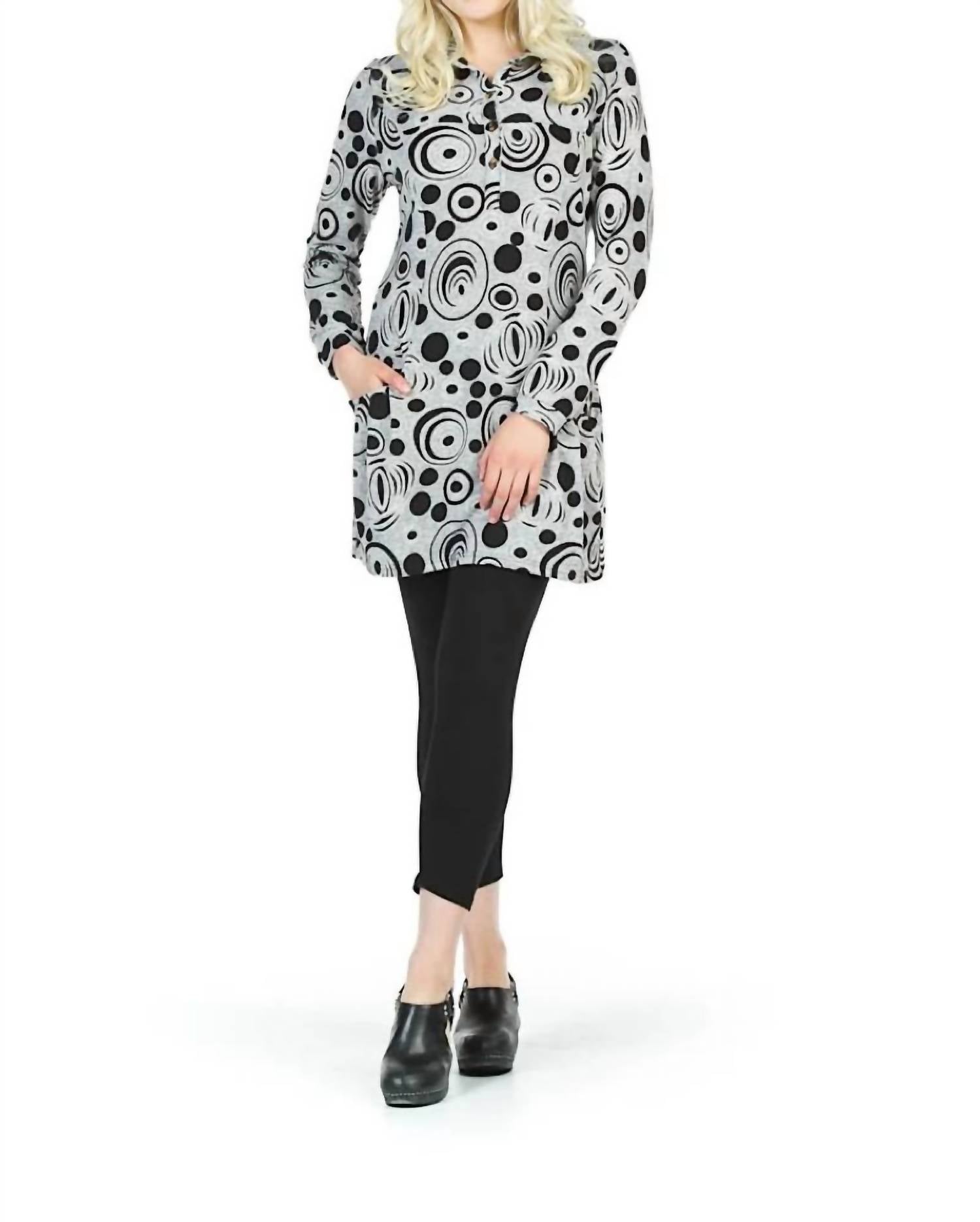Papillon - Collared Sweater Dress