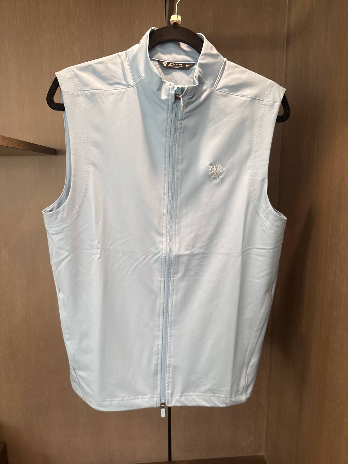 Levelwear - Men's Collared Vest