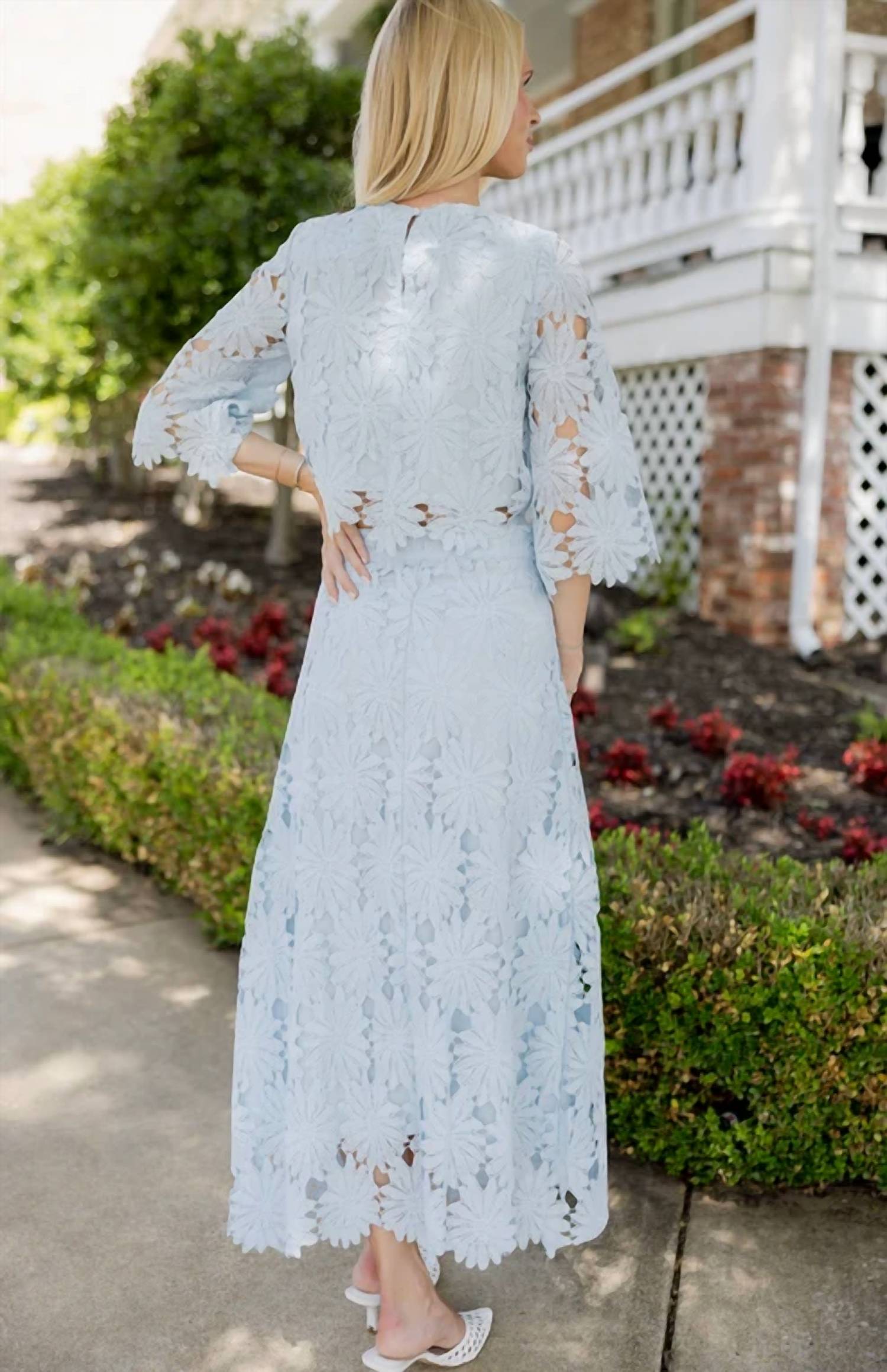 Tcec - Elbow Length Sleeves Floral Lace Cropped Top
