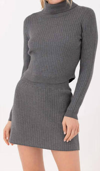 Sundays - Cali Crop Turtle Neck Sweater