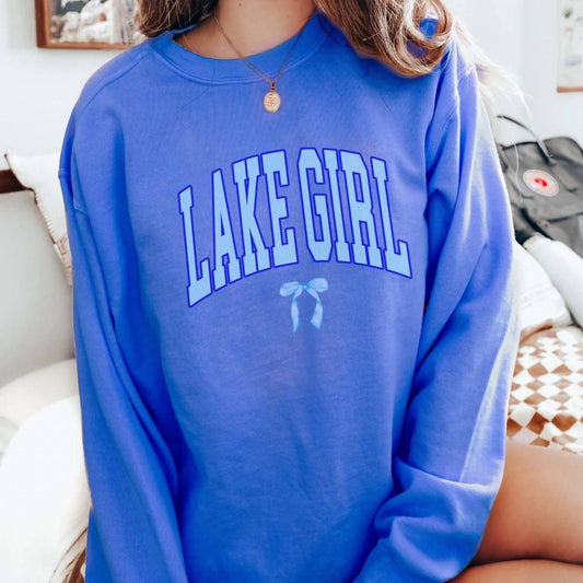 Limeberry Designs - LAKE GIRL COMFORT CREWNECK SWEATSHIRT