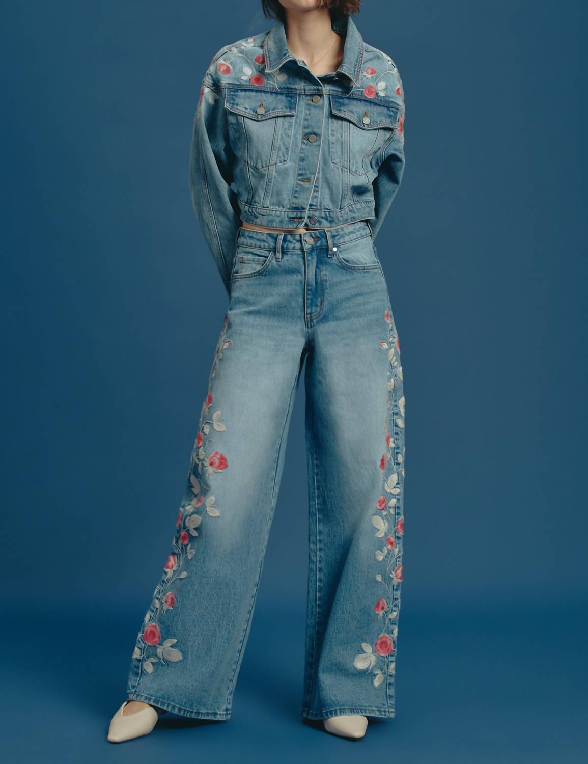 Bayeas - Embroidered Barrel Leg Jeans