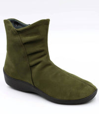 ARCOPEDICO Women's L19 Boot in gal olive - women's shoe