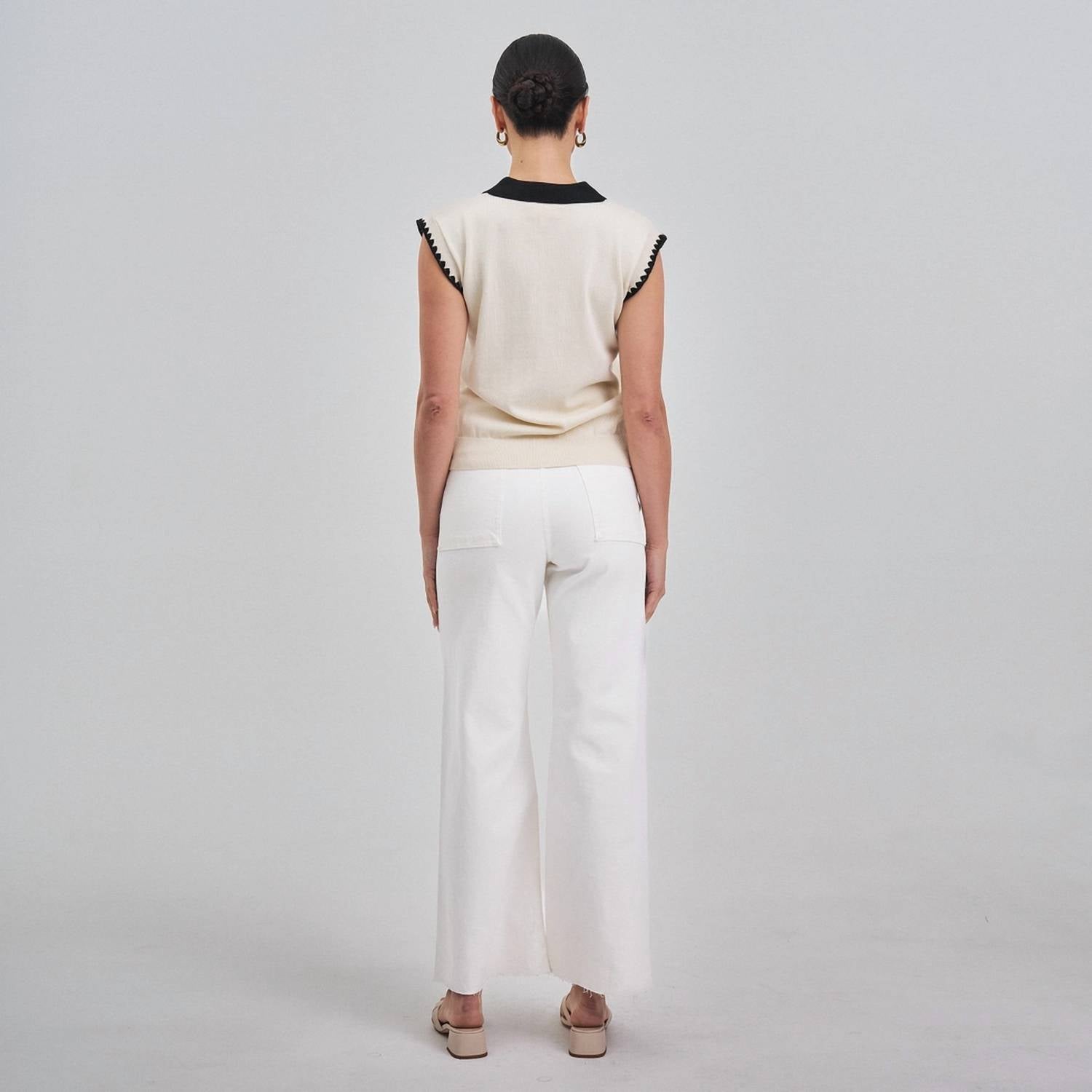 Able - Contrast Collared V Neck Knit Top