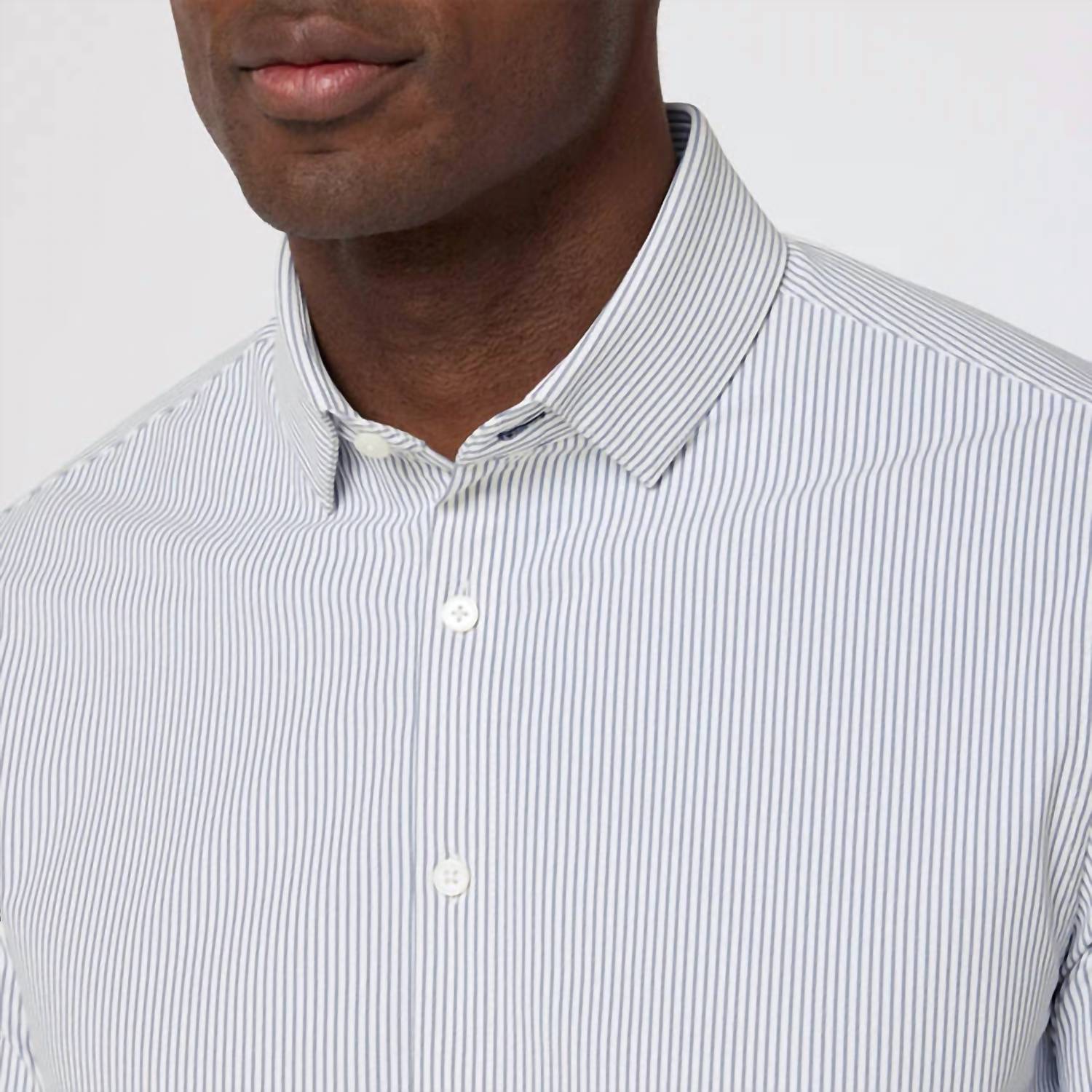 Mizzen + Main Leeward Classic Fit Long Sleeve Dress Shirt in dark slate banker stripe - men's shirt - detail view