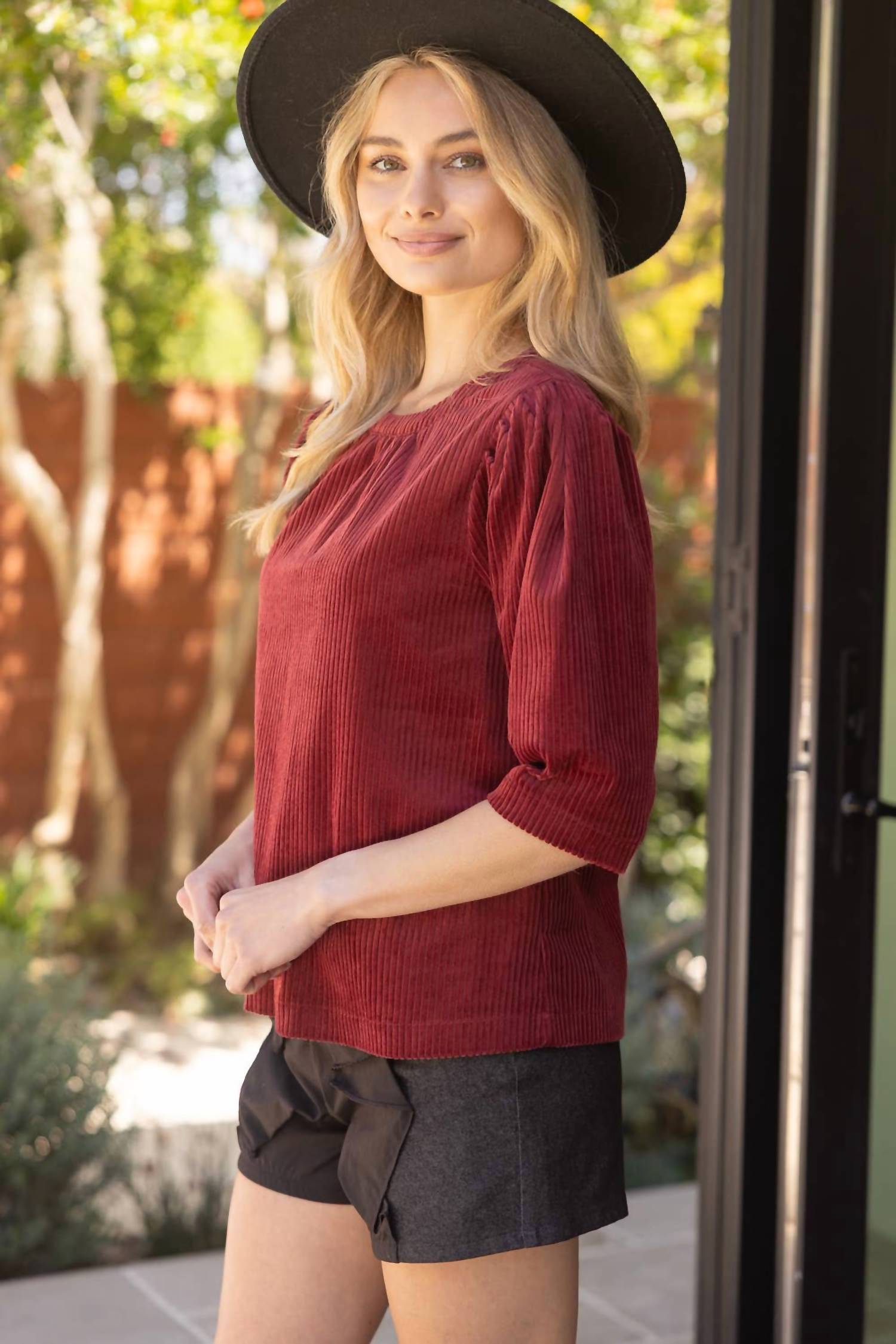 Voy - Pleated Puff Sleeve Corduroy Top
