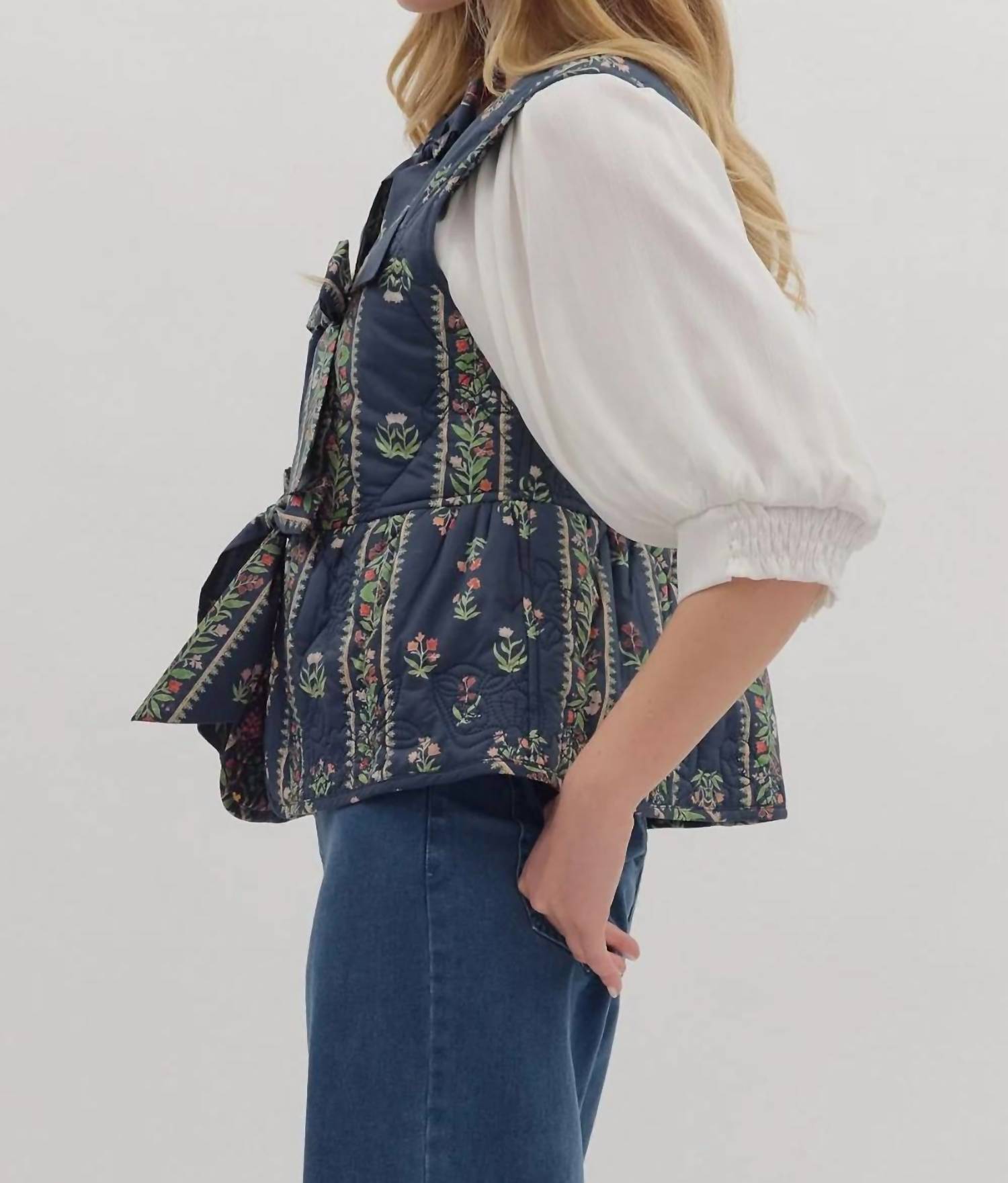 Entro - Quilted Botanical Print Sleeveless Peplum Vest