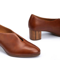 Pikolinos - Women's Calafat Leather Loafers