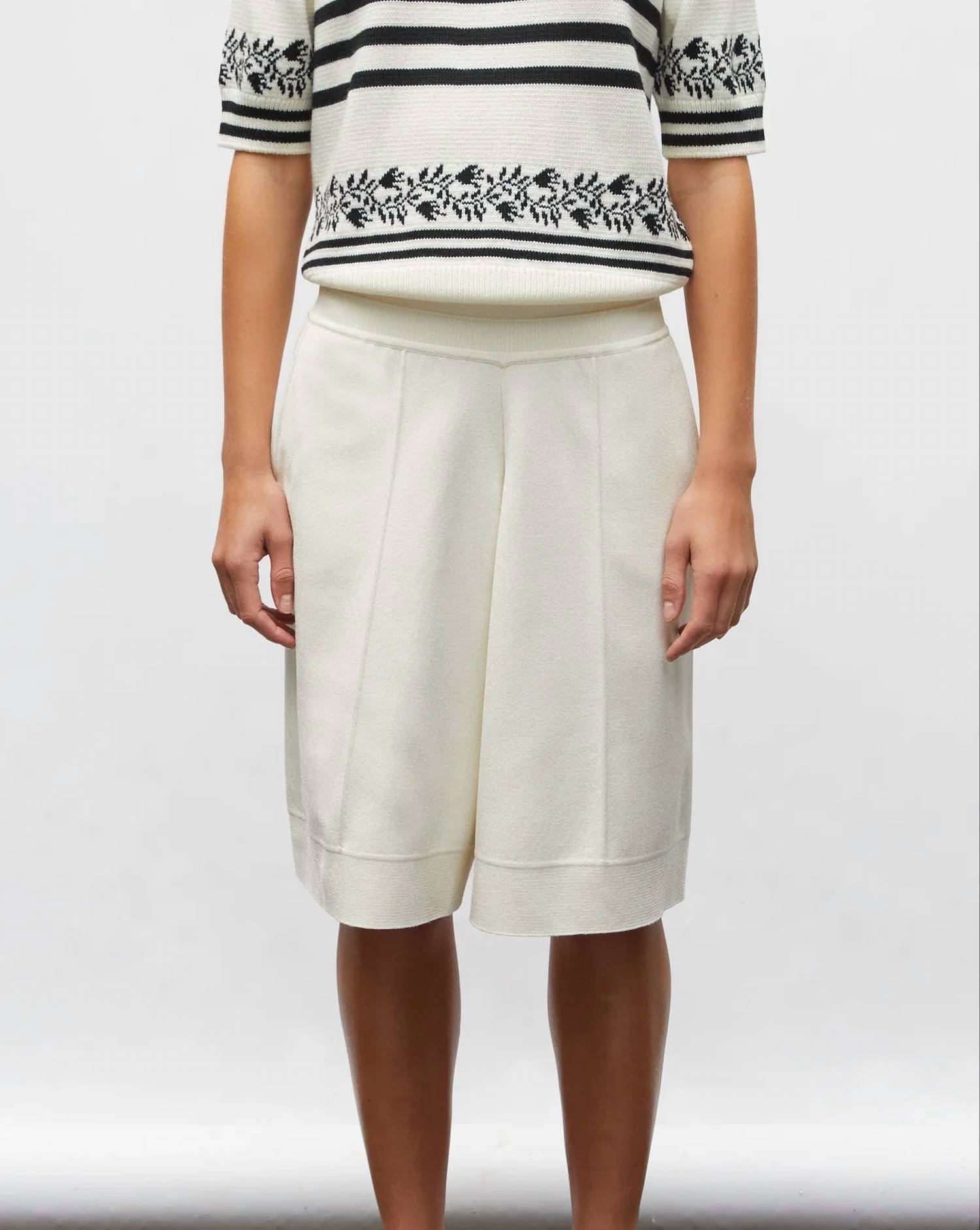 Molli - Enzo Knit Short