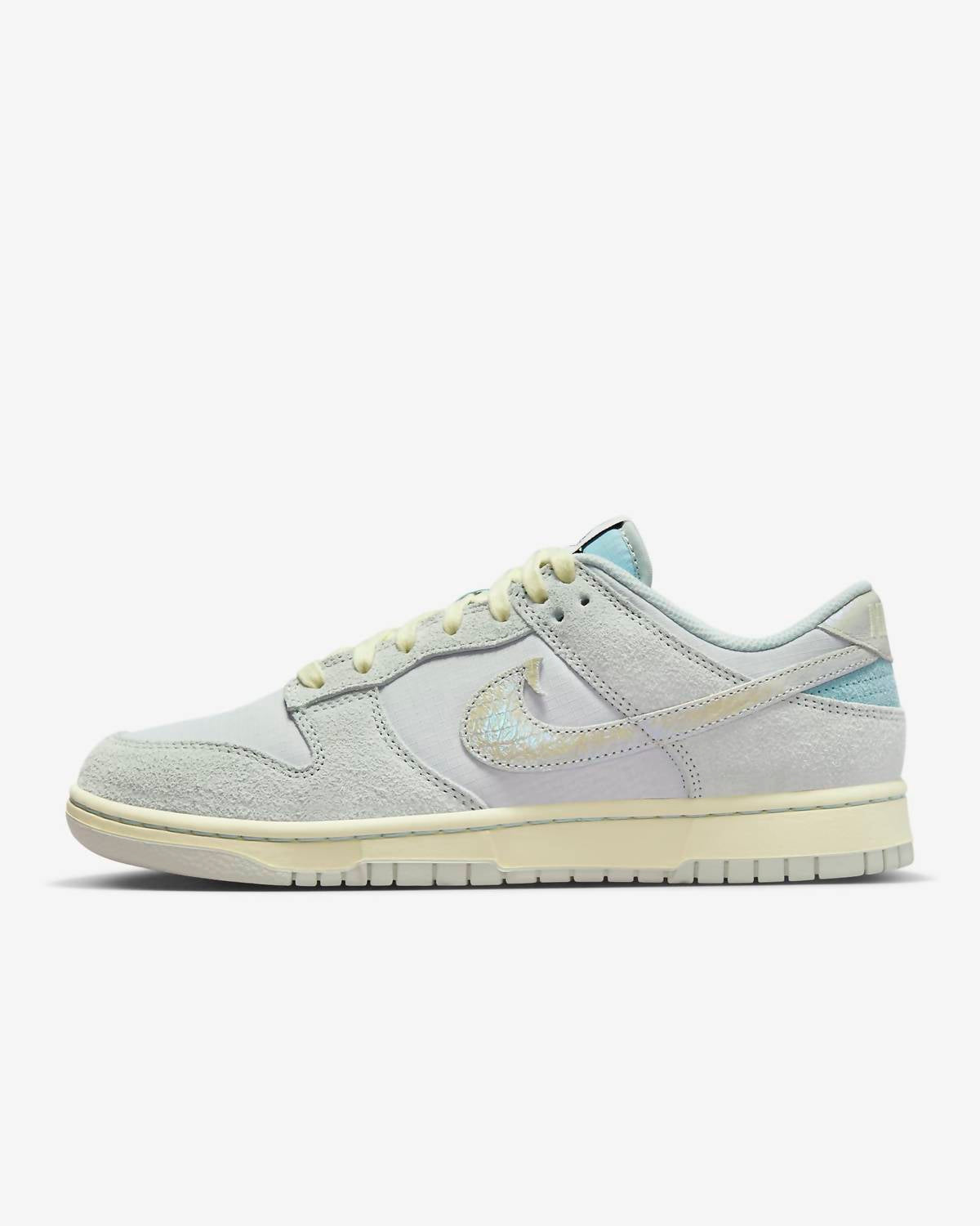 Nike - Men's Dunk Low Retro Se Sneakers