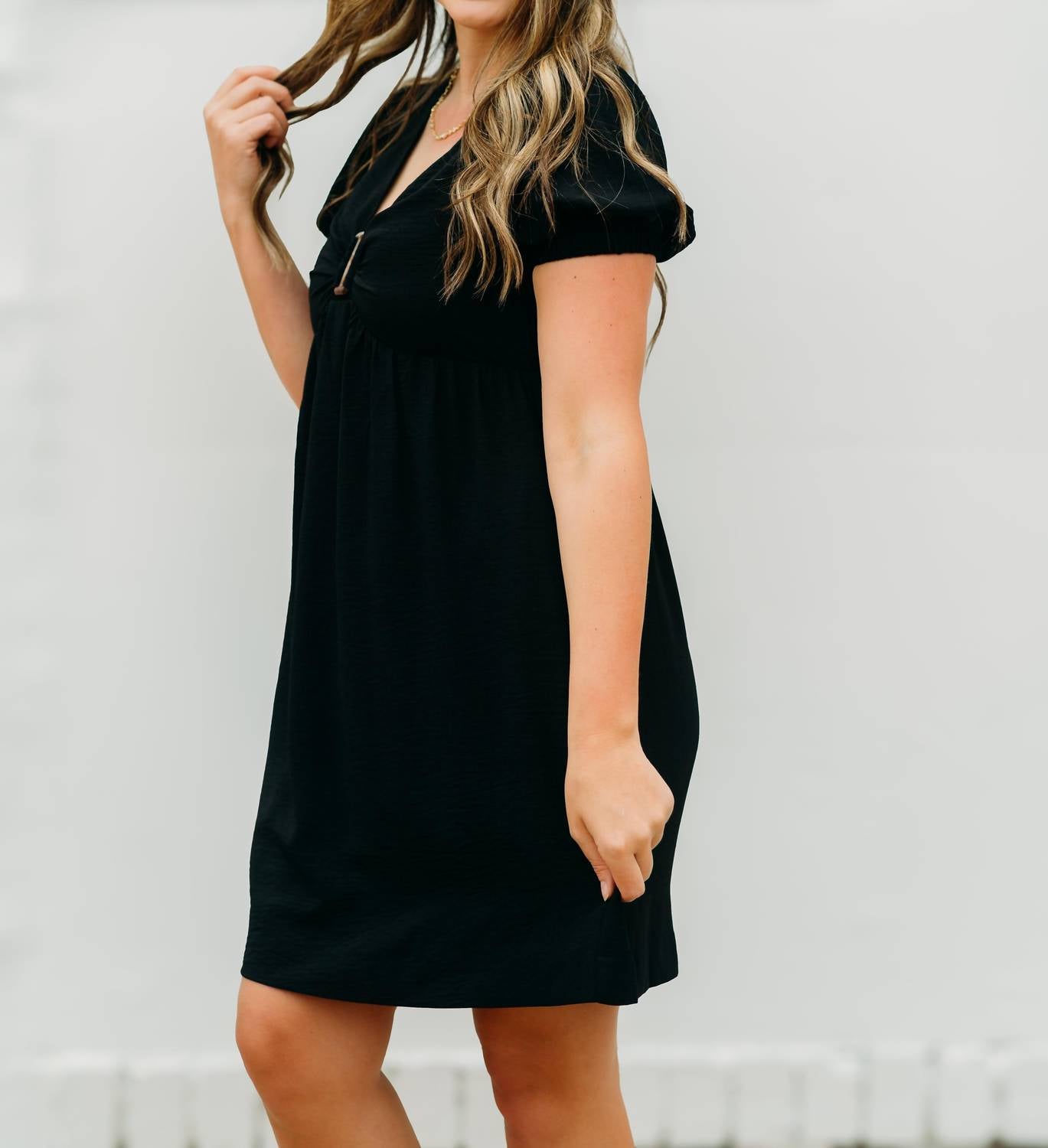 Joy Joy - V Neck Dress With Ring