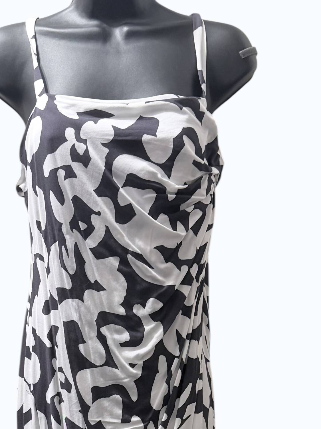 GRADE & GATHER Women's Connie Midi Dress in navy white - women's dress - detail view