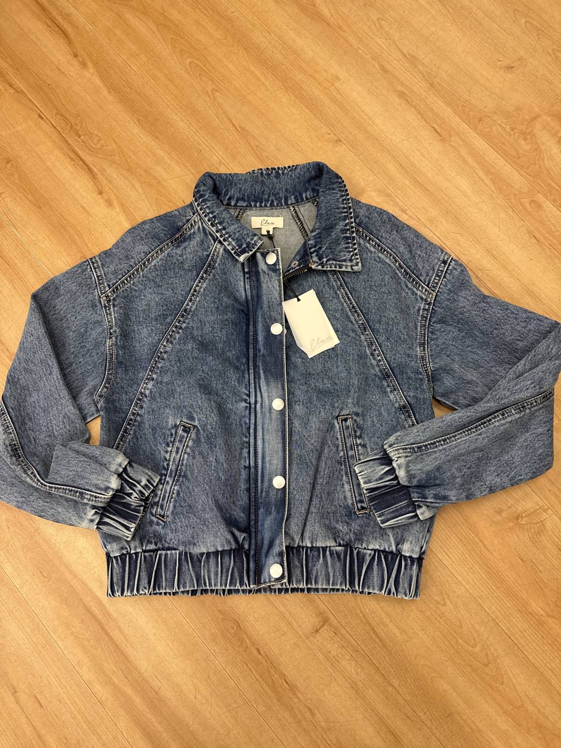 Elan - Women's Denim crop jacket