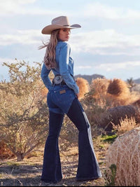 Wrangler - Lainey Wilson Two Tonal Flare Jeans