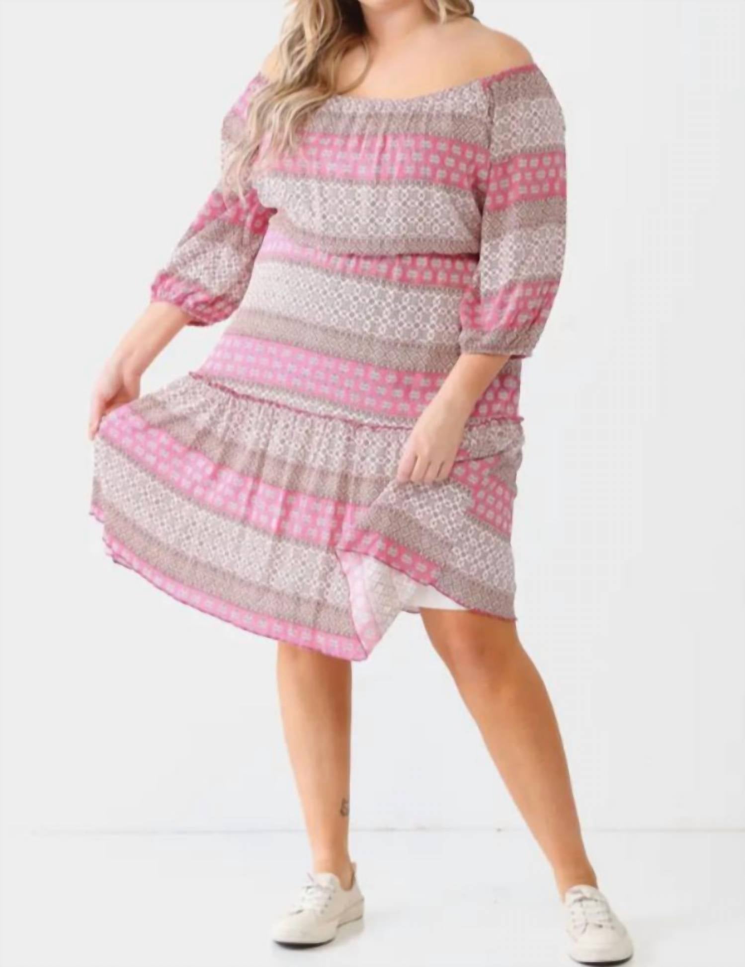 Janette Plus - Ruffle Flare Hem Midi Dress - Plus