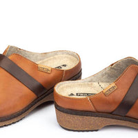 PIKOLINOS Women's Granada Clogs in brandy - women's shoe - alternate view