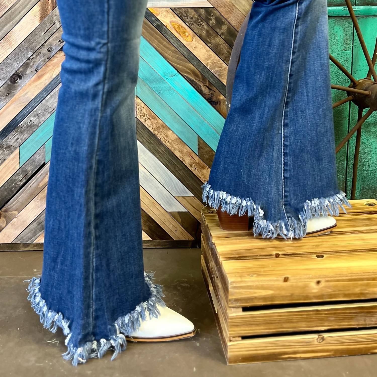 Insane Gene - Flare In Her Eyes Jeans