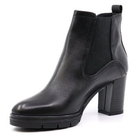 RUBY LEATHER ANKLE BOOTIE