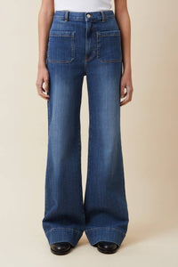 Jeanerica Santa Monica Flared Jeans in vintage 62 - women's jeans