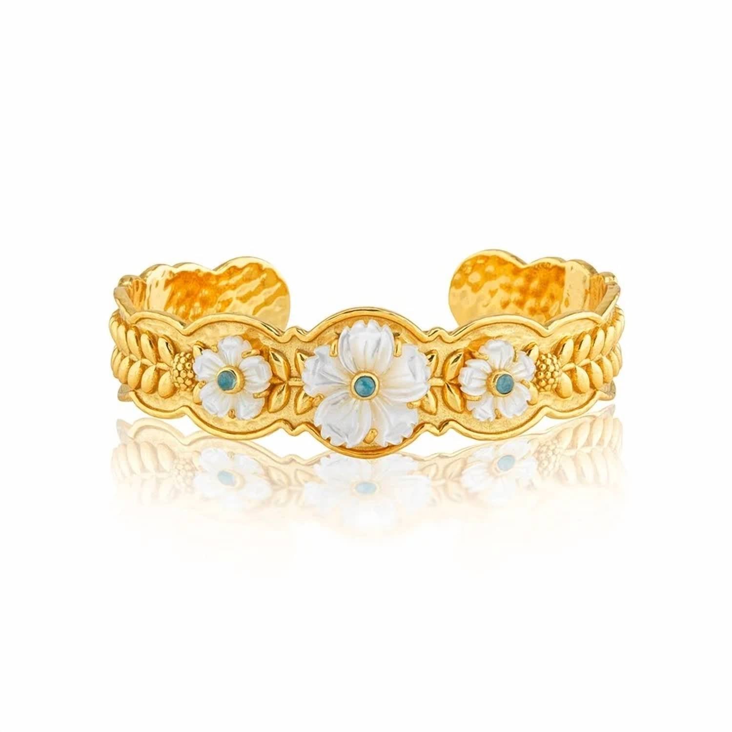 Capucine De Wulf - Women's Villandry Fleur Scalloped Cuff