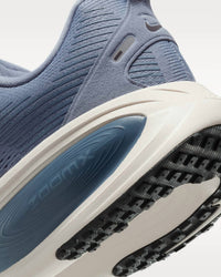 Nike - Men's Vomero 18 Road Running Shoes