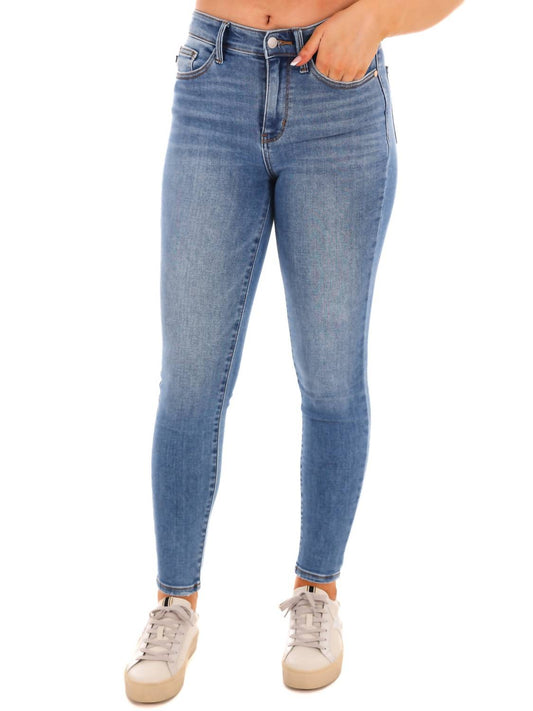 Judy Blue - Watch Me Work Vintage Skinny Jean