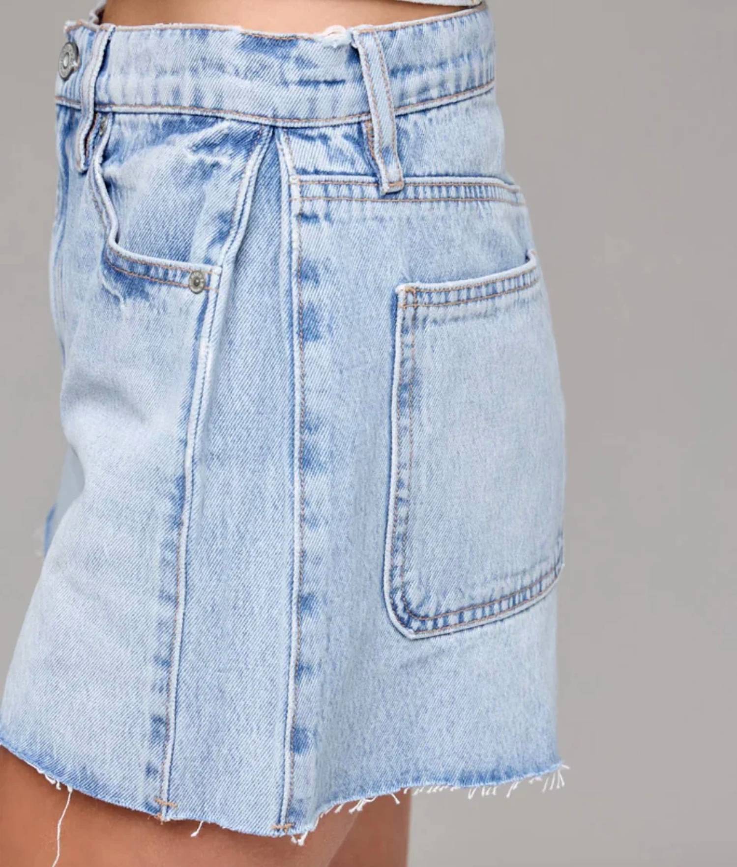Hidden - Ava Side Insert Denim Shorts