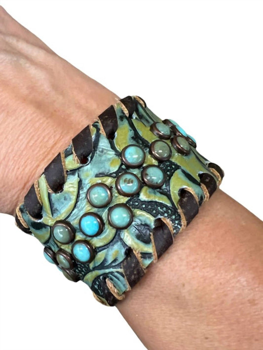 Kurtmen - Women's Croc with Turquoise Stones Bracelet