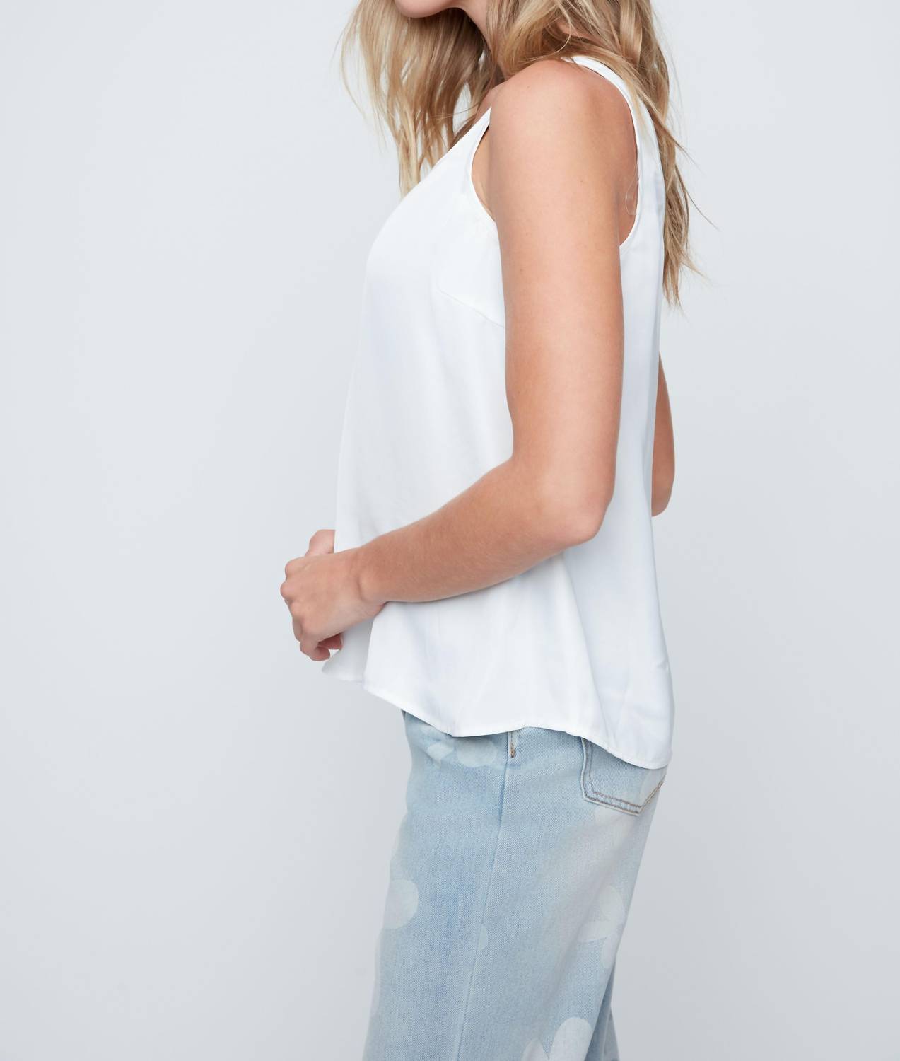 Renuar Cloud Nine Essential Layering Tank Top in creme - women's tank top - detail view