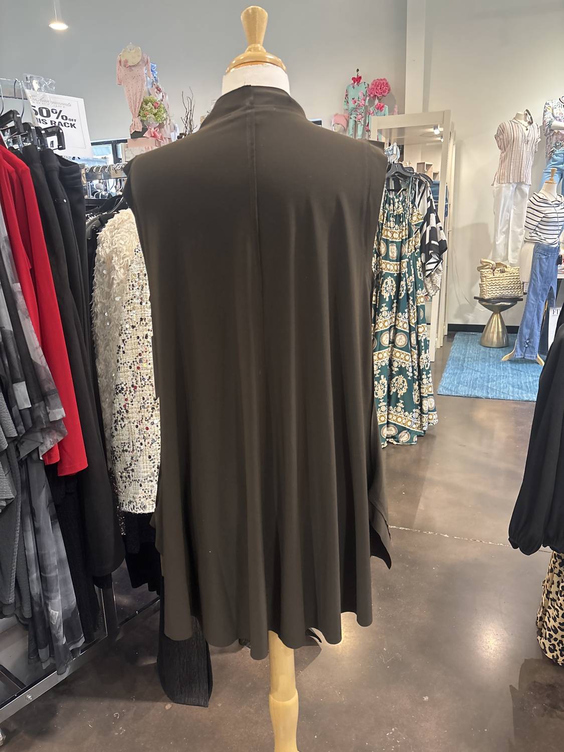 Sympli - flounce gilet