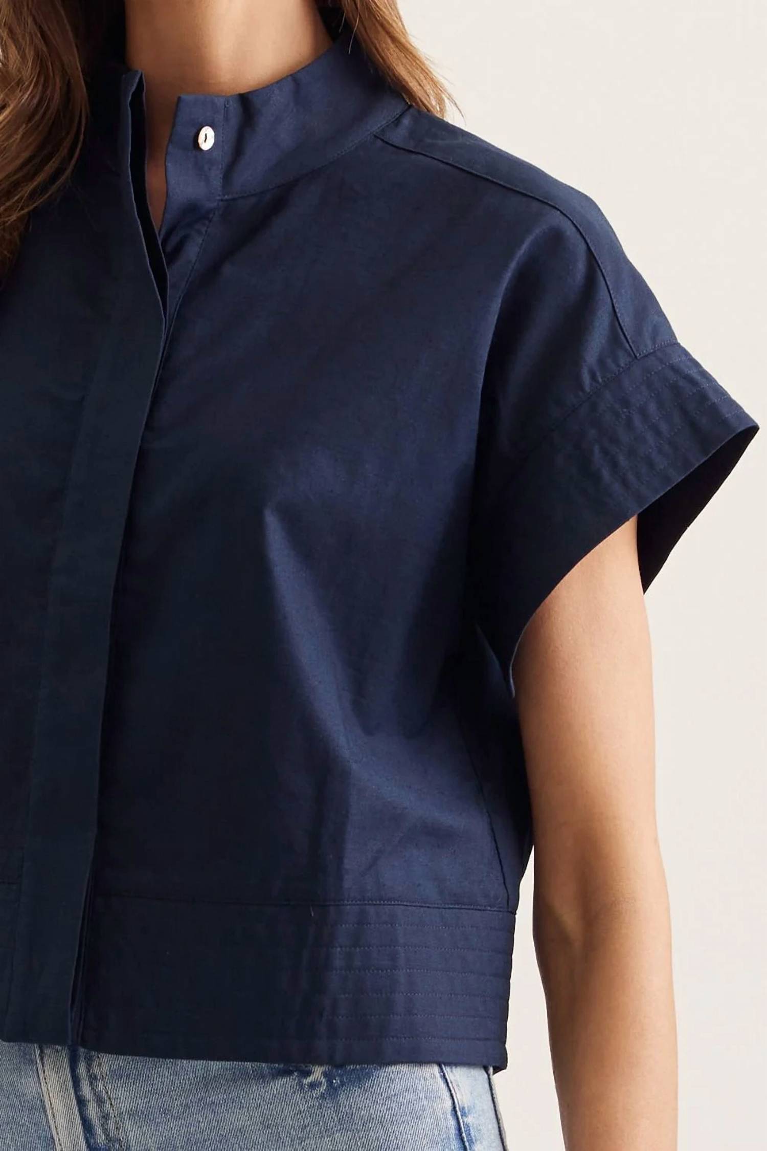 Entro - Short Sleeve Stand Collar Top